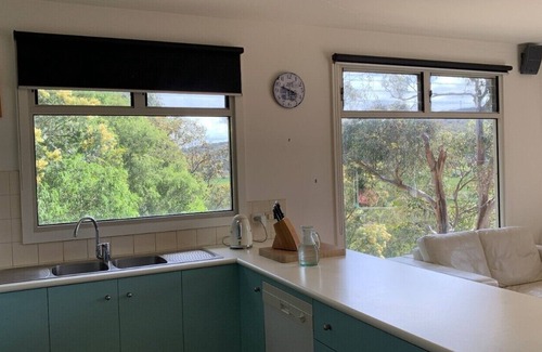 Aireys Inlet House | Central location in the stunning coastal getaway of Aireys Inlet