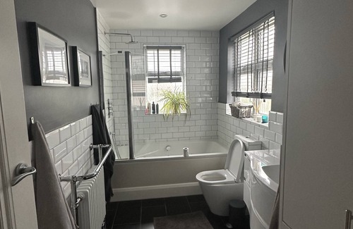 Fortis Green House | Central London 5 bedroom house for rent