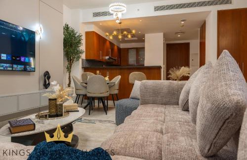 DIFC House | Central Park Towers Royal suite DIFC Downtown