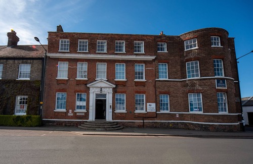 King's Lynn Apartment | Central Stays | Studio Apartments in Kings Lynn