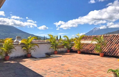 Antigua Guatemala Apartment | Central twin bedroom apartment with kitchen