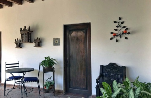Antigua Guatemala Apartment | Central twin bedroom apartment with kitchen