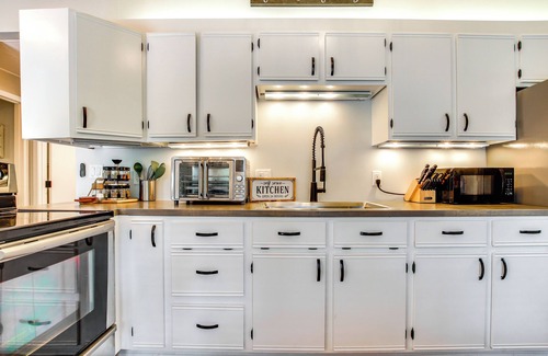 Rome Cabin | Central Wisconsin Cabin: Golf, Lakes & Trails!