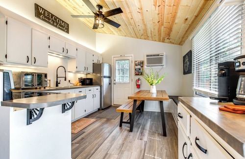 Rome Cabin | Central Wisconsin Cabin: Golf, Lakes & Trails!