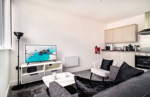 Wrexham Apartment | Central Wrexham Modern & Bright 1BED Apartment