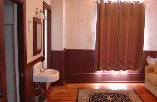 Centralia Hotel | Centralia Square Grand Ballroom and Vintage Hotel