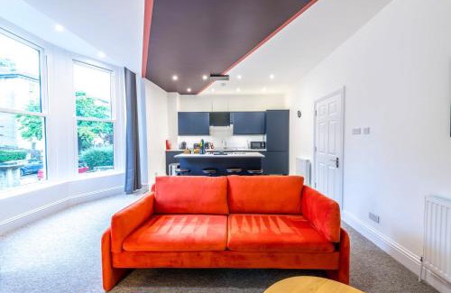 Bristol Apartment | Centralised Silverstone with FREE PARKING by Prescott Apartments
