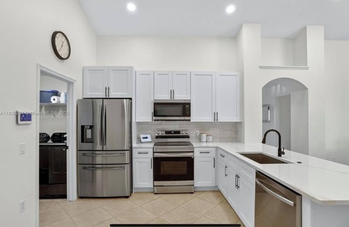 Kissimmee House | Centrally located 3-bedroom house in Kissimmee with AC