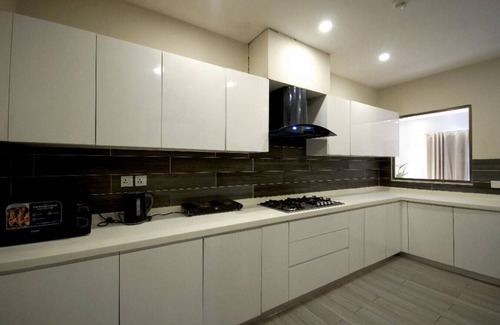Lahore Apartment | Centrally Located 3 Bedroom Apartment in Lahore