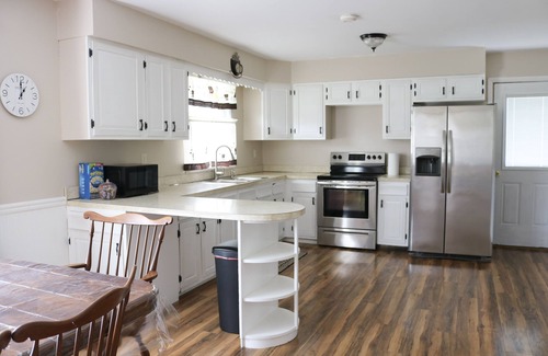 Rock Stream Cabin | Centrally Located Cottage Near Watkins Glen - FALLFEST