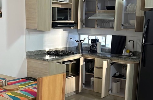 Los Naranjos Apartment | Centrally located in el Poblado!