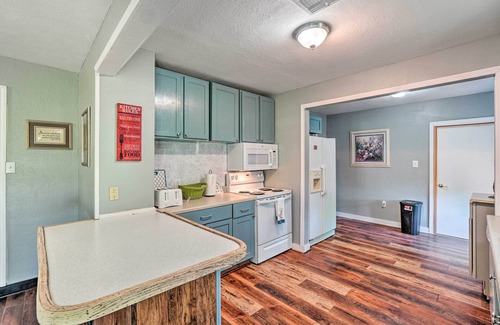 Lawton House | Centrally Located Lawton Home: Dogs Welcome!