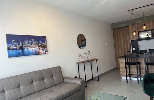 Guadalajara Apartment | Centrally located apartment with parking