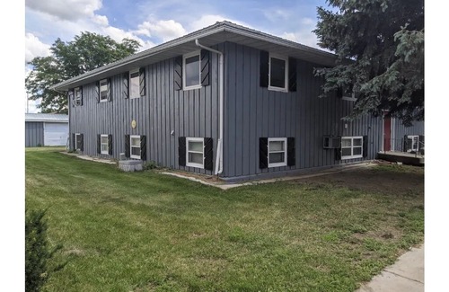 Pierre House | Centrally Located on Pawnee - Apartment #7