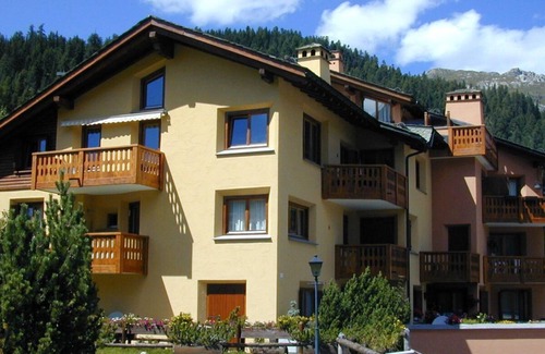 Sankt Moritz-Bad Apartment | Centrally located residential complex in St.