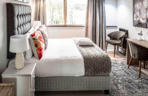 Three Anchor Bay Apartment | Centurion 207 Luxury Sea Point one bedroom apartment with access to magnificent pool Perfect location by Super Host Melvyn