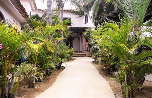 Cerritos Hotel | Cerritos Beach Inn