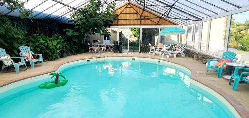 Canisy House | Château de Montmireil