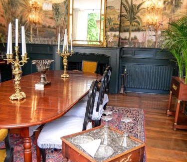 Saint-Laurent-Lolmie Villa | Château les Estournels