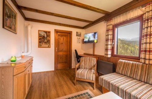 Bad Sankt Leonhard im Lavanttal House | Chalet in Kalchberg near Klippitztörl Ski