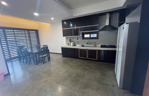 Clark Condo | Charming 4-bedroom condo with AC in Clark Special Economic Zone