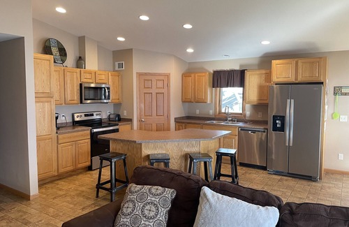 Alexandria House | Chain of Lakes Alexandria, MN - Lake Geneva-