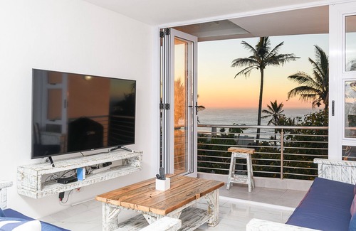 Shaka's Rock Apartment | Chakas Cove