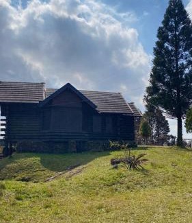 Sao Francisco de Paula Ski Chalet | Chalé Lenhador