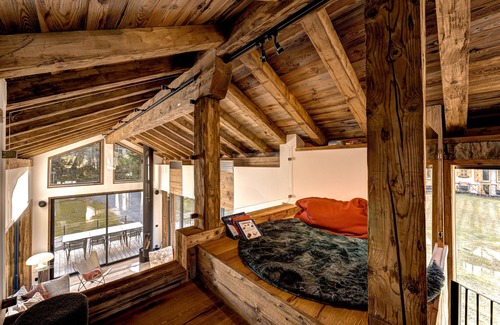 Le Lavancher Ski Chalet | Chalet + 10m pool, daily housekeeping & pastries