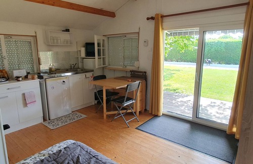 Jarnac Ski Chalet | Chalet '2 Pers Jarnac' with Private Terrace, Private Garden and Air Conditioning