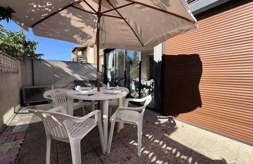 Les Ayguades Villa | Chalet 3 rooms - sleeps 4 - Gruissan Les Ayguades