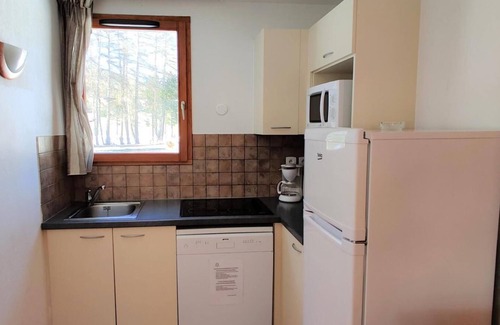 Saint-Etienne-en-Devoluy Ski Chalet | Chalet, 300m from ski slopes, fitness, swimming pool, sauna, terrace, parking, tv, ski locker, 45m²