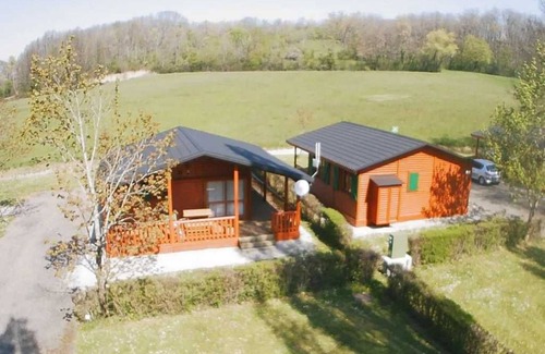 Lons-le-Saunier Ski Chalet | Chalet 4 étoiles - Piscine - efa00f