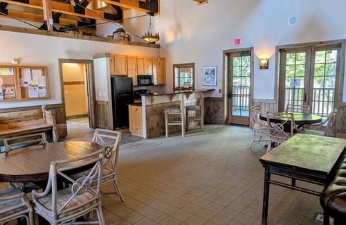 Government Camp Ski Chalet | Chalet 9 at the Official Collins Lake Resort