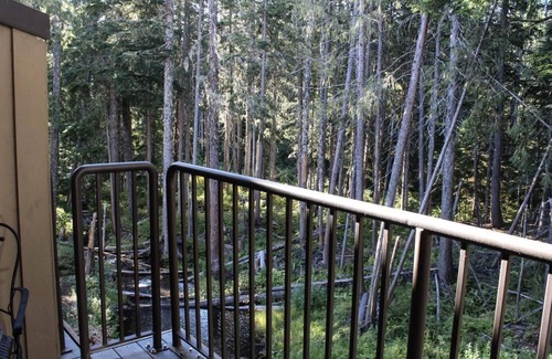 Government Camp Ski Chalet | Chalet 9 at the Official Collins Lake Resort