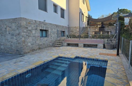 Castelloli Ski Chalet | Chalet a 35 Minutos de Barcelona, con Todos los Alicientes Para Disfrutar
