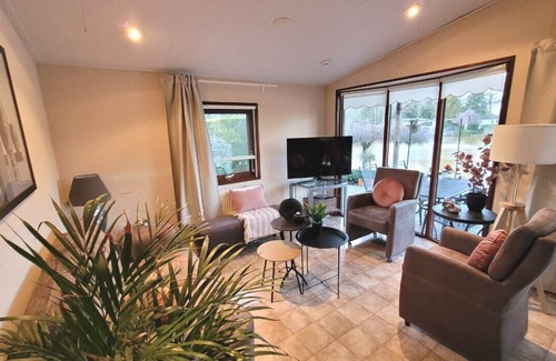 Stegeren Ski Chalet | Chalet Aan 't Water- 10min van Ommen