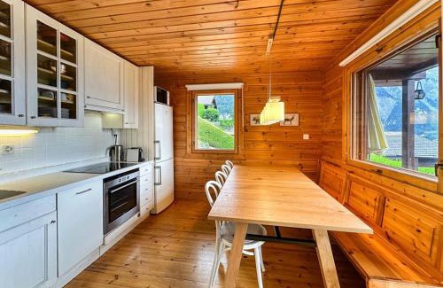 Chamoson Ski Chalet | Chalet Ardoise - Nature Paradise - Swiss Alps