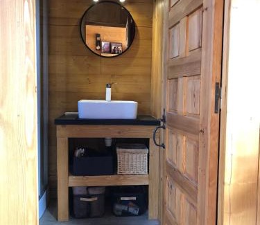 Urbanya Ski Chalet | chalet bois montagne Urbanya Occitanie