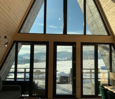 Dorna Candrenilor Ski Chalet | Chalet Charme Bucovina