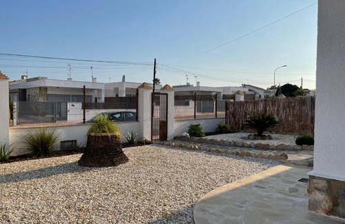 La Siesta House | CHALET CON PISCINA PRIVADA