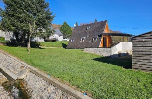 Pouzac Ski Chalet | Chalet cosy avec vue dégagée