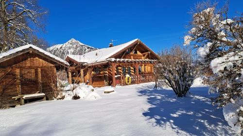 Chatillon-sur-Cluses Ski Chalet | Chalet Cosy avec terrasse plein sud, 2 chambres, au cœur de la Haute-Savoie