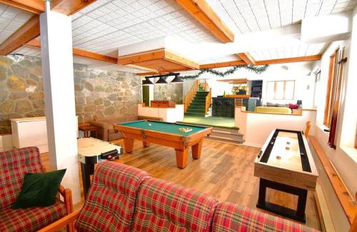 Saint Donat House | Chalet de l'Auberge: Lac avec Plage, SPA & Billard
