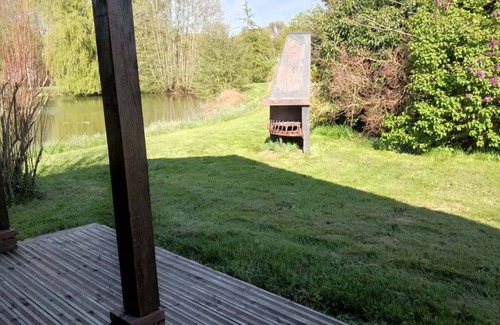 Saints-en-Puisaye Ski Chalet | Chalet des prés de la fontaine