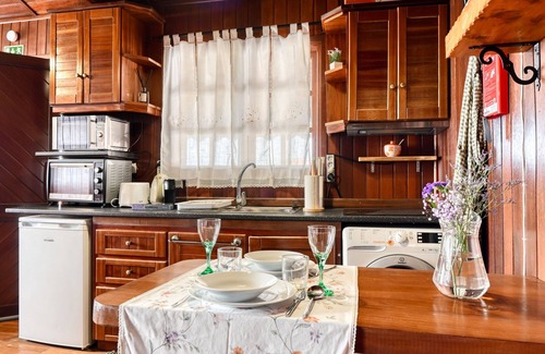 Ponta do Sol Ski Chalet | Chalet do Relógio d’Água, a Home in Madeira