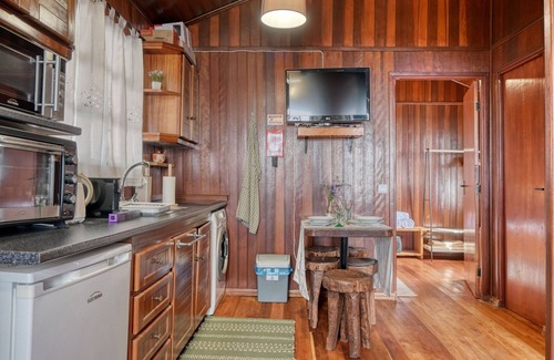 Ponta do Sol Ski Chalet | Chalet do Relógio d’Água, a Home in Madeira