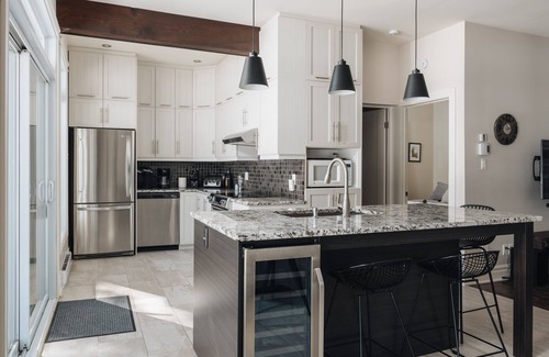 Mandeville Ski Chalet | Chalet du Lac Rose - Bord de l'eau & Spa