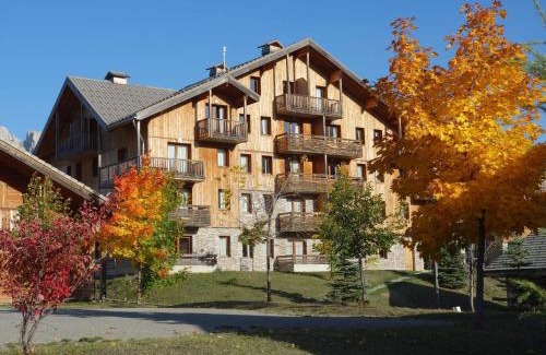 Saint-Etienne-en-Devoluy Ski Chalet | Chalet duplex 4 pièces, 8 pers., piscine chauffée, proche pistes, équipements complets - FR-1-504-428