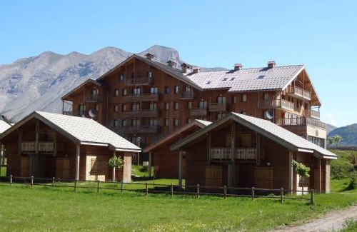 Saint-Etienne-en-Devoluy Ski Chalet | Chalet duplex 4 pièces, 8 pers., piscine chauffée, proche pistes, équipements complets - FR-1-504-428